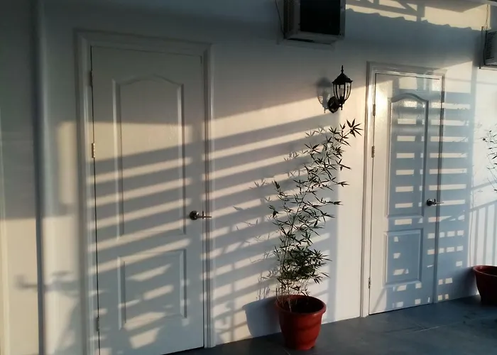 Lakwatsero Hometel Gasthuis *